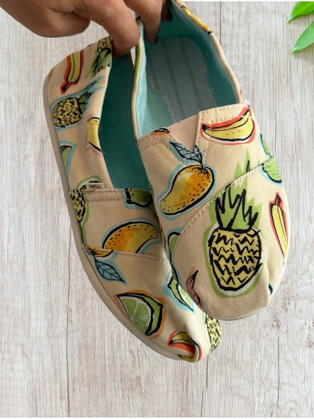 TOMS Tropical Fruit Print Alpargata Slip-On Shoes Women’s 10 EU 42